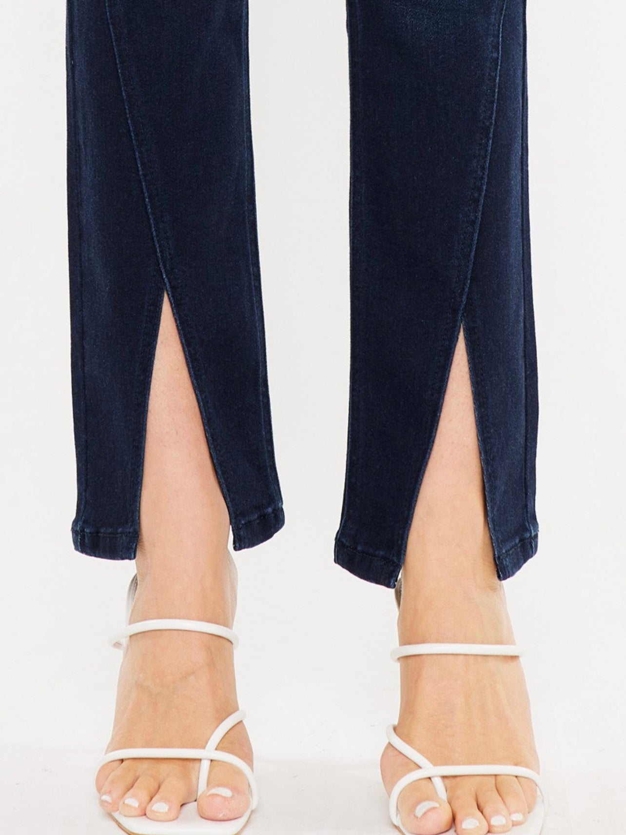 MIDRISE BOOTCUT DENIM