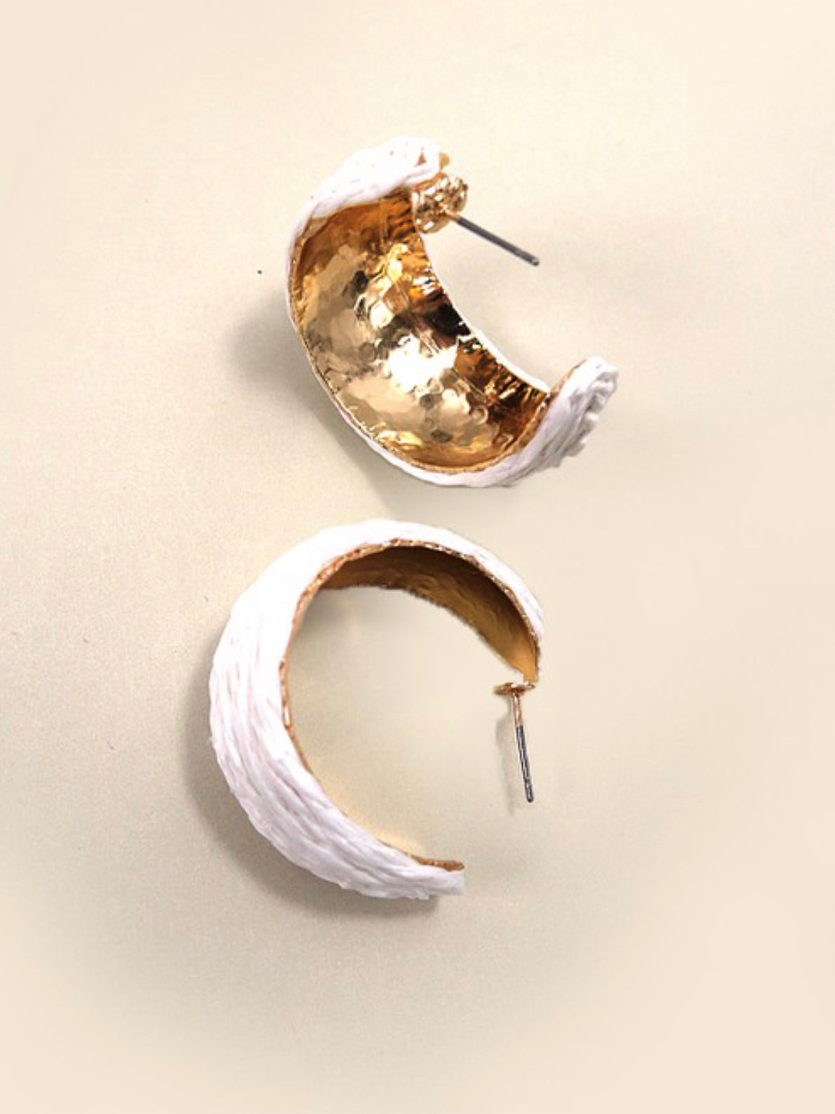 WIDE RAFFIA STRAW HOOP